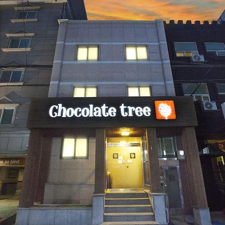 Chocolate Tree Sinchon Seul Exterior foto