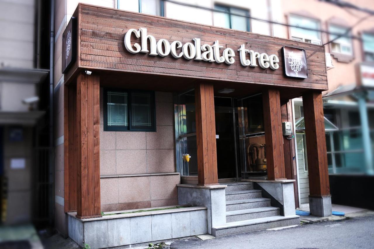 Chocolate Tree Sinchon Seul Exterior foto